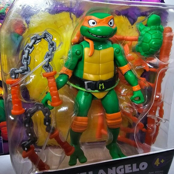 Teenage Mutant Ninja Turtles Mutant Mayhem Michelangelo 4.5" Action Figure - Picture 2 of 6